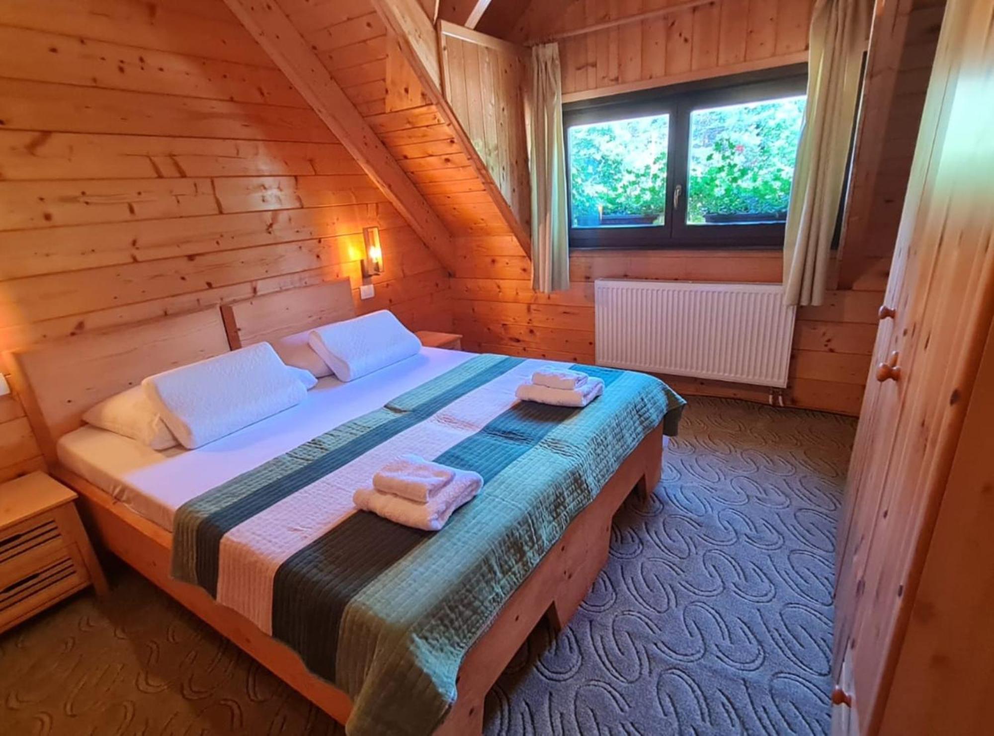 Apartments Plitvice Forest Korenica Exterior photo